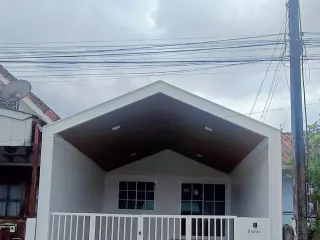 For sale 2 ベッドルーム townhouse in Thalang, Phuket
