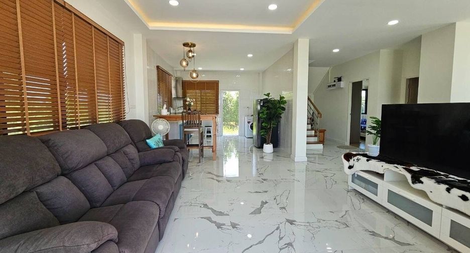 For sale 3 ベッドルーム house in Pran Buri, Prachuap Khiri Khan