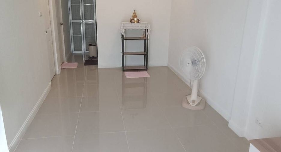 For sale 2 bedrooms townhouse in Hua Hin, Prachuap Khiri Khan
