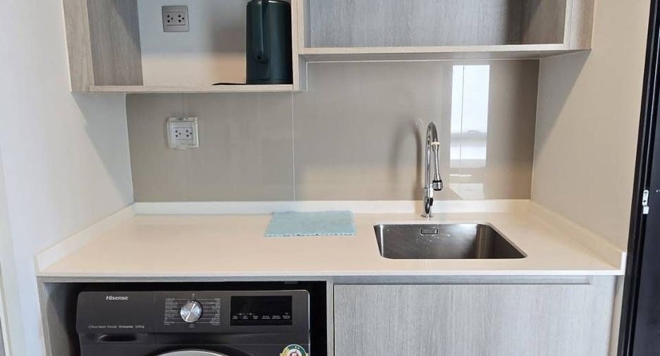 For rent 2 bedrooms condo in Khlong Luang, Pathum Thani