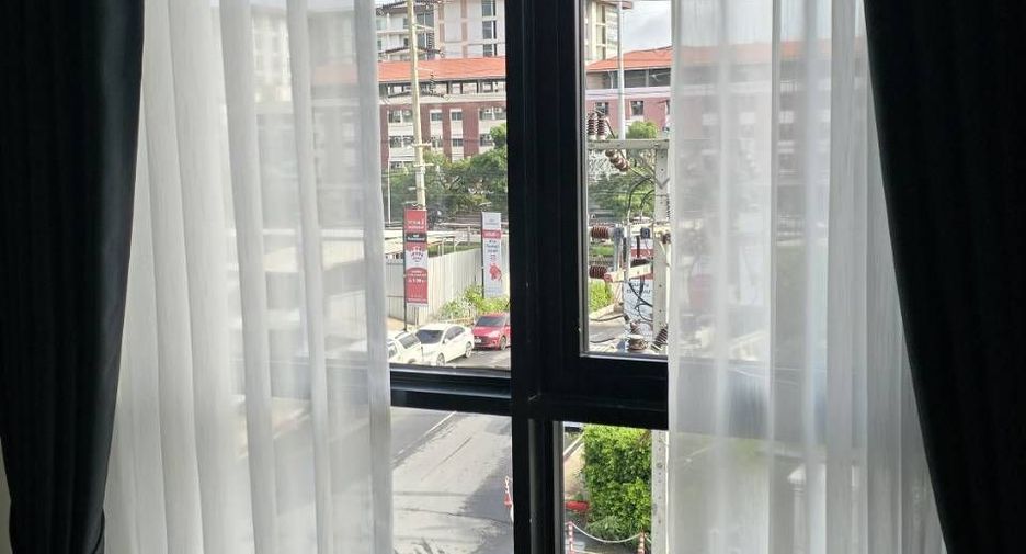 For rent 2 bedrooms condo in Khlong Luang, Pathum Thani
