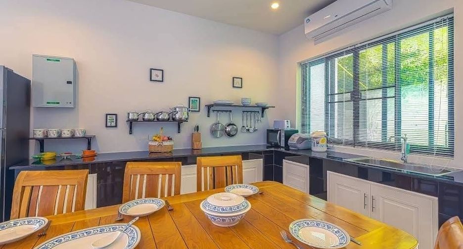 For rent 4 bedrooms villa in Hua Hin, Prachuap Khiri Khan