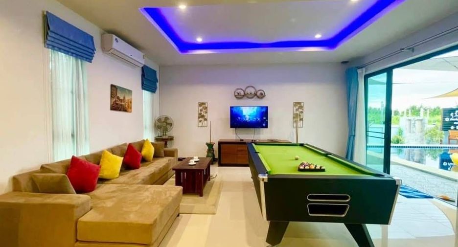 For rent 4 bedrooms villa in Hua Hin, Prachuap Khiri Khan