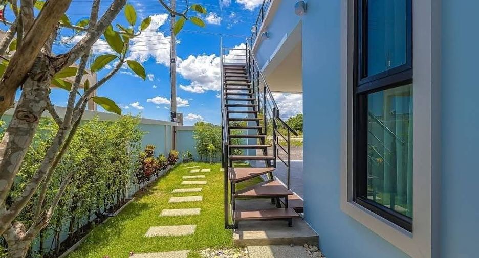 For rent 4 bedrooms villa in Hua Hin, Prachuap Khiri Khan