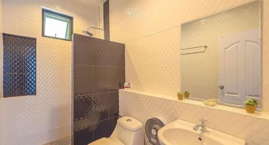 For rent 4 bedrooms villa in Hua Hin, Prachuap Khiri Khan