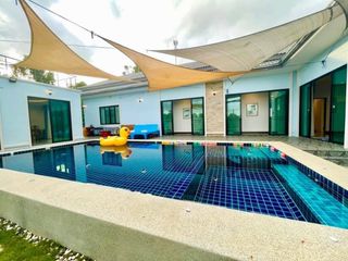 For rent 4 bedrooms villa in Hua Hin, Prachuap Khiri Khan