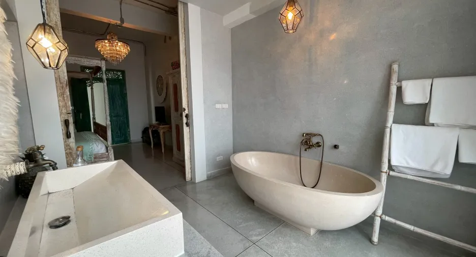 For rent 4 bedrooms villa in Hua Hin, Prachuap Khiri Khan