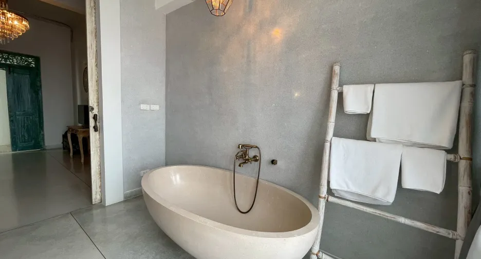 For rent 4 bedrooms villa in Hua Hin, Prachuap Khiri Khan