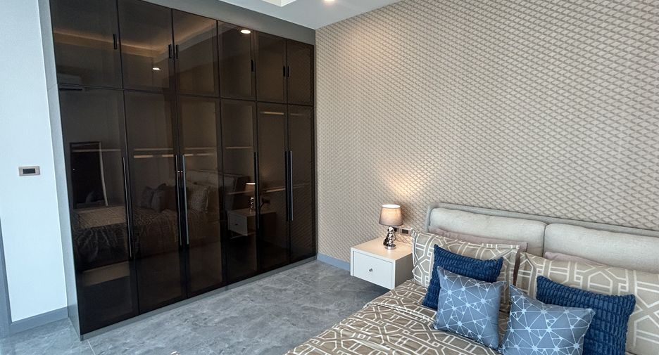 À vendre 4 chambres villa à Huay Yai, Pattaya