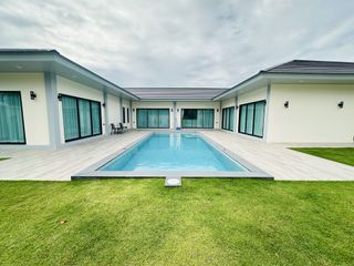 À vendre 4 chambres villa à Bang Lamung, Chonburi
