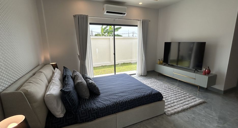 À vendre 4 chambres villa à Huay Yai, Pattaya