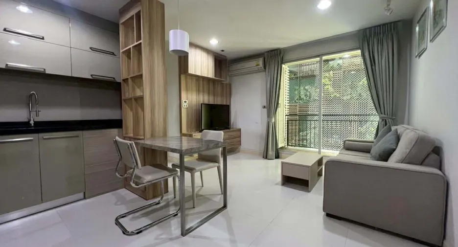出售 和 出租 1 卧室 公寓 在 Khlong Toei, 曼谷