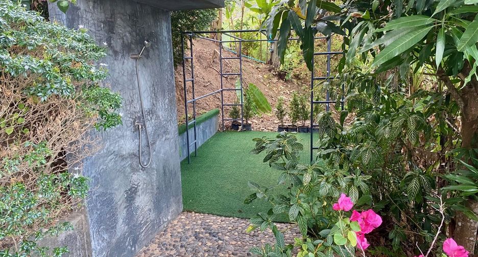 For sale 9 bedrooms villa in Mueang Phuket, Phuket