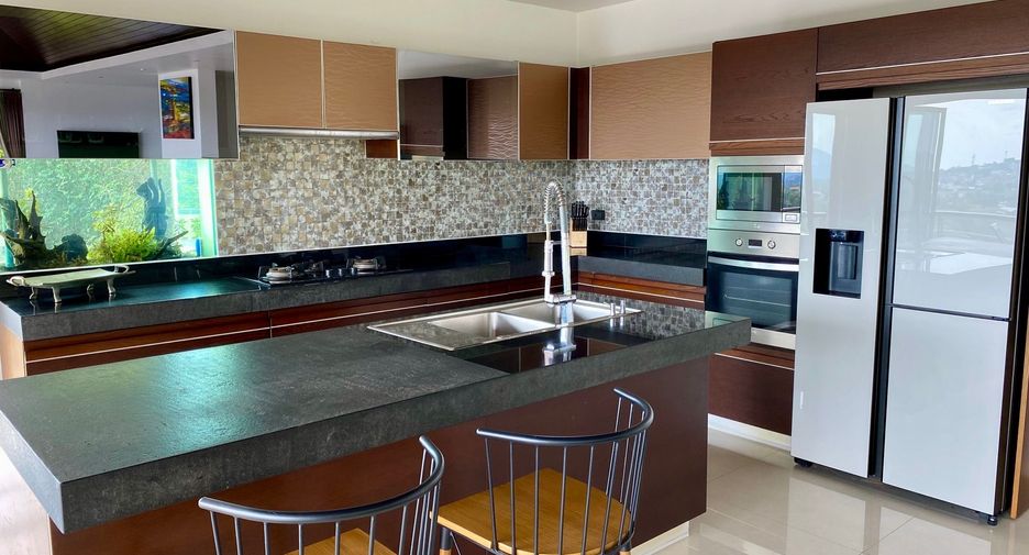 For sale 9 bedrooms villa in Mueang Phuket, Phuket