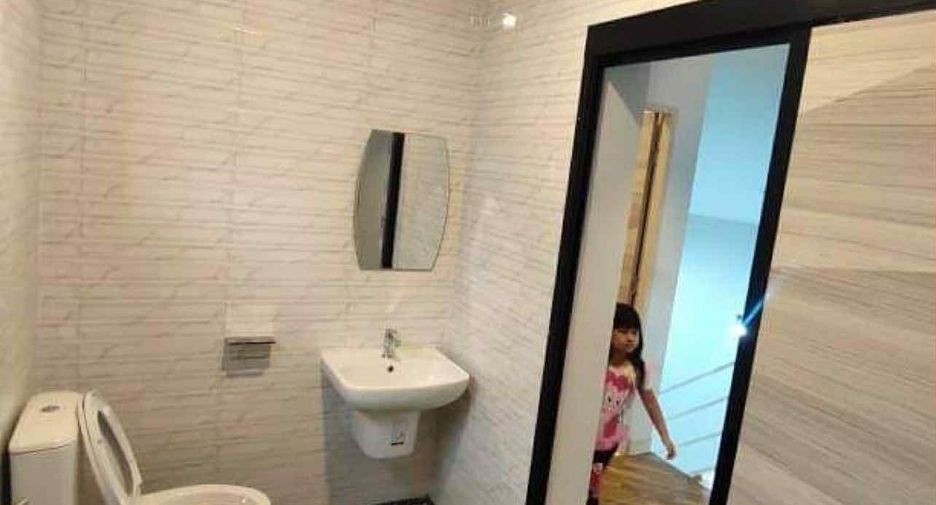 Haus zur Miete mit 4 Zimmer in Cha Am, Phetchaburi