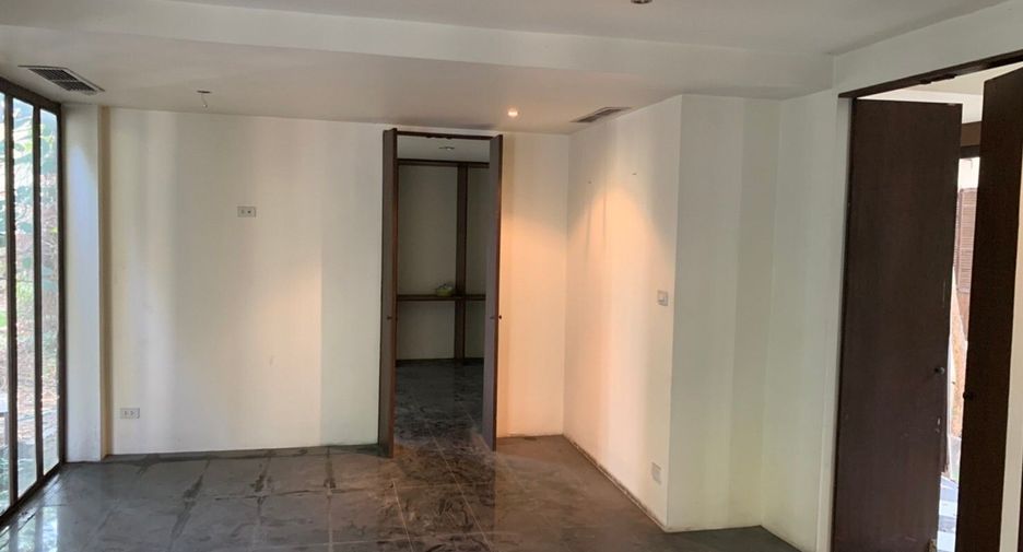 Haus zum Kauf und zur Miete mit 4 Zimmer in Thon Buri, Bangkok