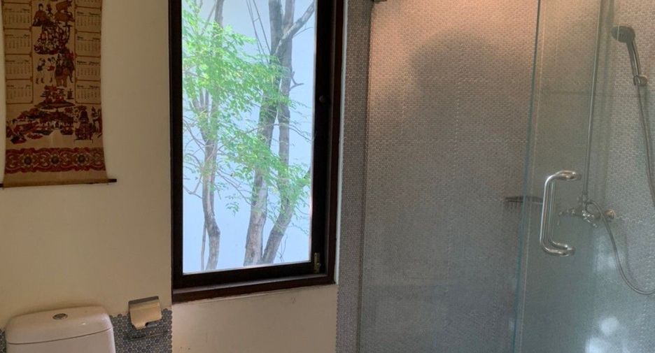 Haus zum Kauf und zur Miete mit 4 Zimmer in Thon Buri, Bangkok