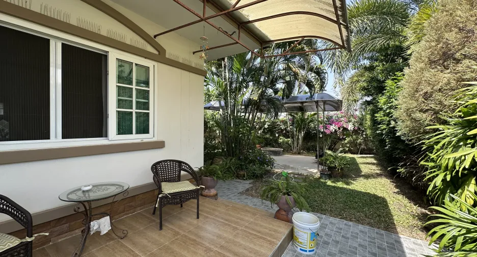 For sale 4 bedrooms house in Cha Am, Phetchaburi