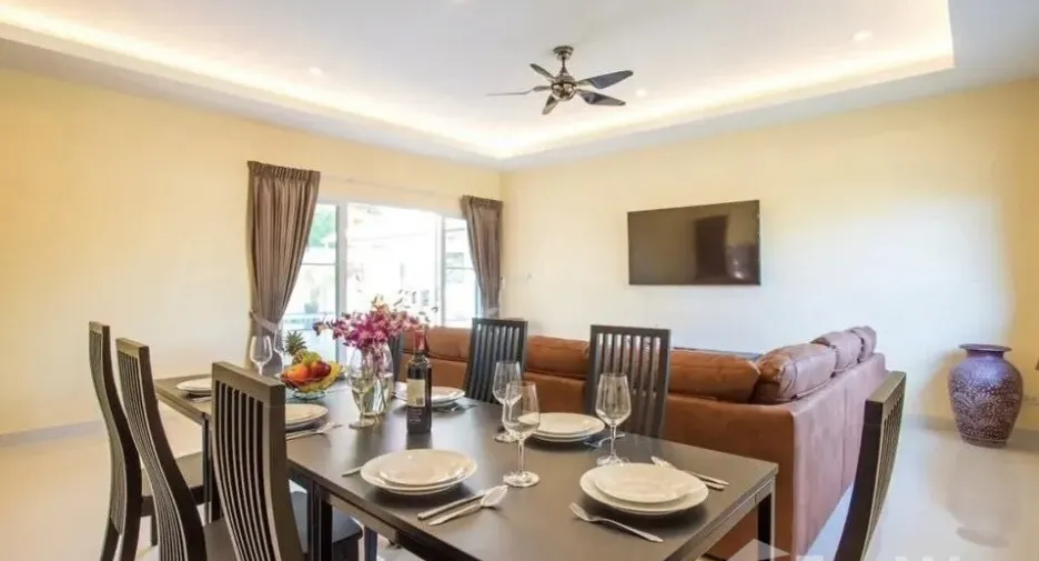 ขาย และ ให้เช่า 6 ห้องนอน วิลล่า ใน เมืองภูเก็ต, ภูเก็ต