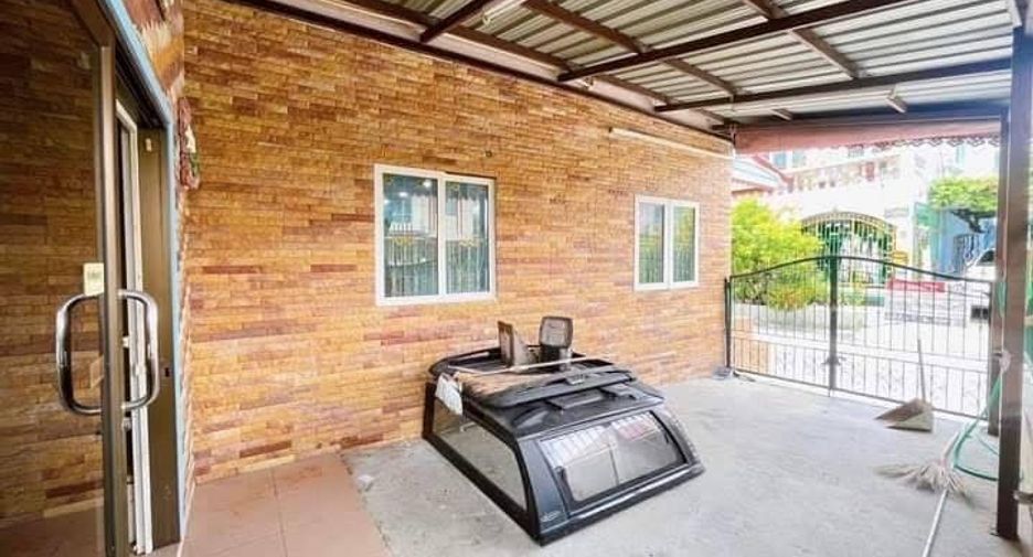 For sale 4 bedrooms house in Mueang Samut Prakan, Samut Prakan