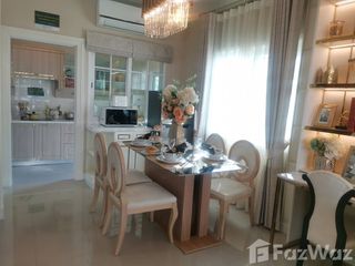 À vendre 4 chambres maison de ville à Mueang Chiang Mai, Chiang Mai