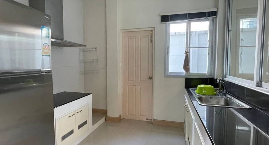For sale and for rent 3 bedrooms house in Si Racha, Chonburi
