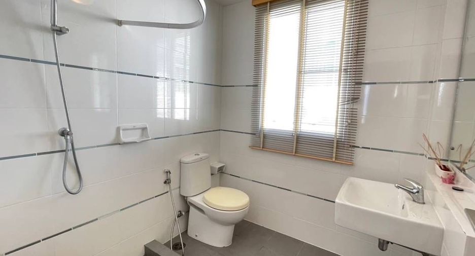 For sale and for rent 3 bedrooms house in Si Racha, Chonburi