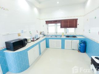 For rent 4 bedrooms villa in Pran Buri, Prachuap Khiri Khan