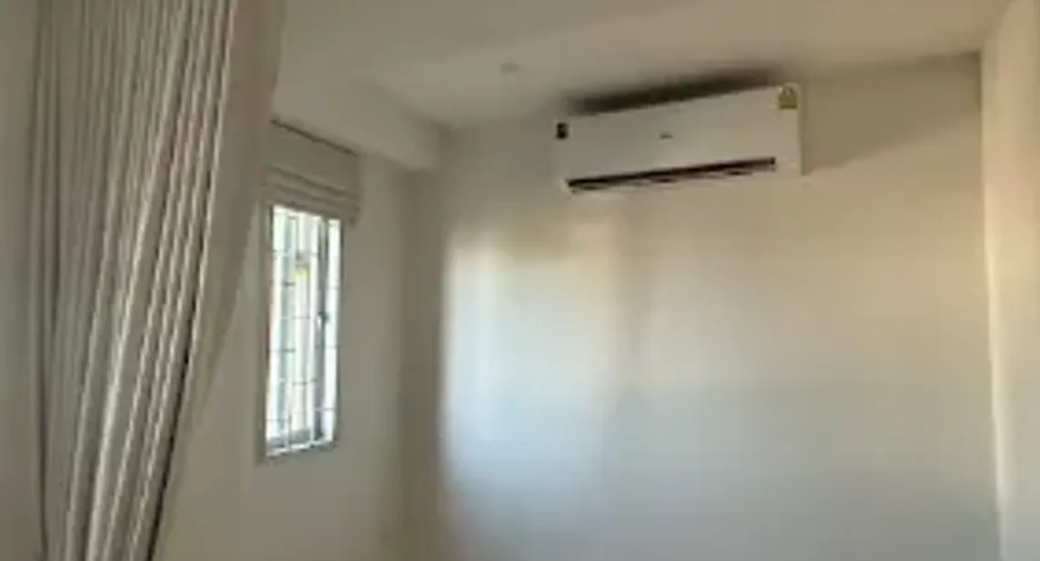 For rent 3 bedrooms retail Space in Mueang Phuket, Phuket