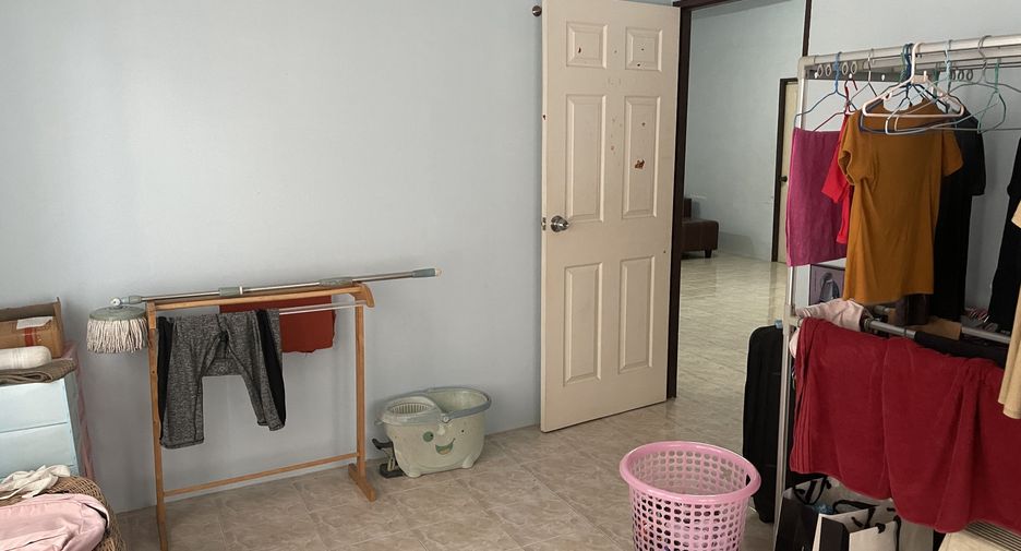 Haus zum Kauf mit 4 Zimmer in Mueang Nakhon Ratchasima, Nakhon Ratchasima