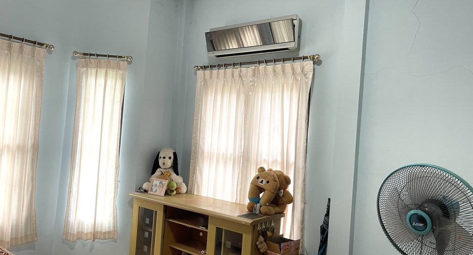 Haus zum Kauf mit 4 Zimmer in Mueang Nakhon Ratchasima, Nakhon Ratchasima