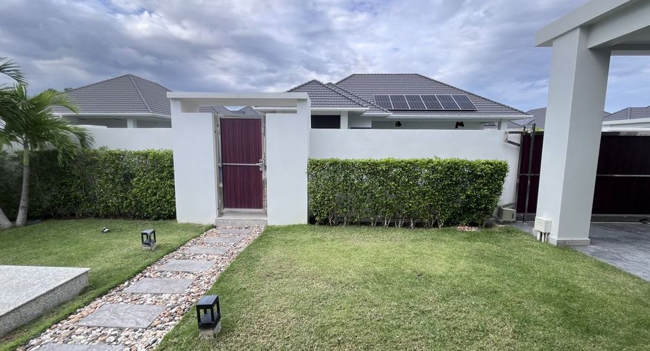 For rent 3 bedrooms villa in Hua Hin, Prachuap Khiri Khan