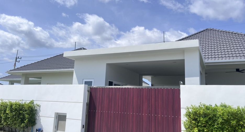 For rent 3 bedrooms villa in Hua Hin, Prachuap Khiri Khan