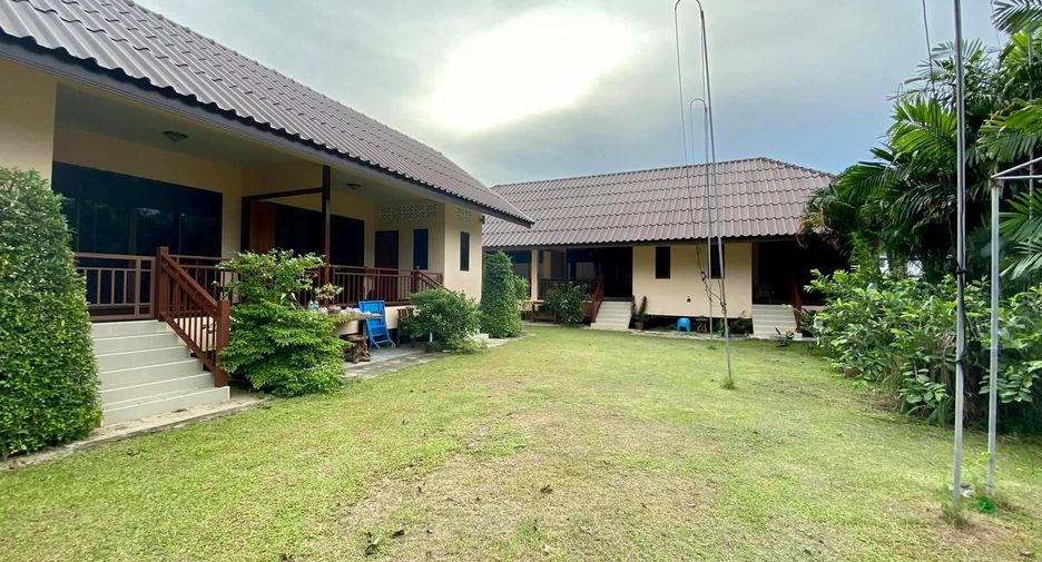 For rent 2 bedrooms house in Mueang Phuket, Phuket