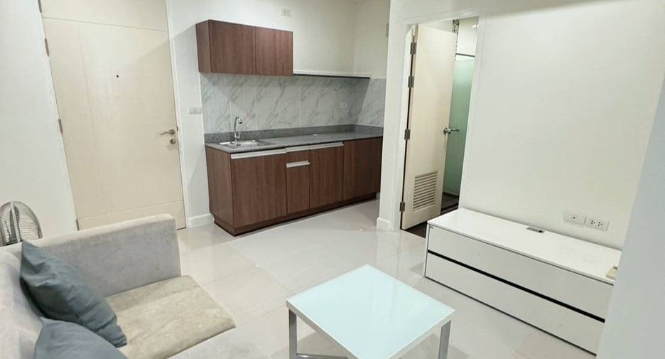 For sale 1 bed condo in Bang Rak, Bangkok