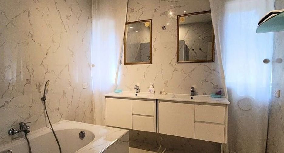 Продажа 3 спальни вилла в Банг Ламунг, Чонбури