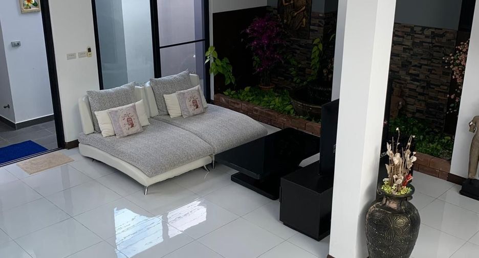 For sale 5 bedrooms villa in Kathu, Phuket