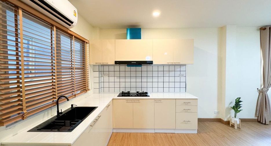 For sale and for rent 3 bedrooms house in San Sai, Chiang Mai
