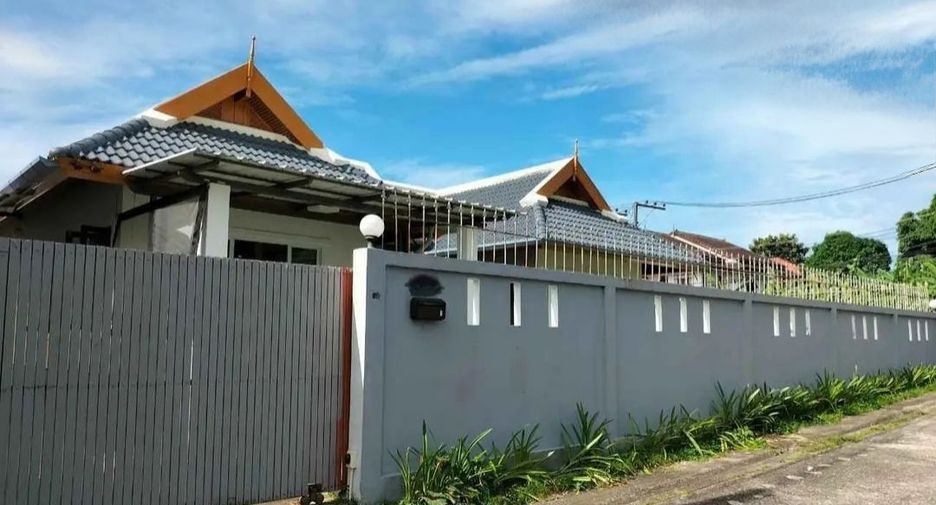 For rent 3 bedrooms house in Mueang Phuket, Phuket
