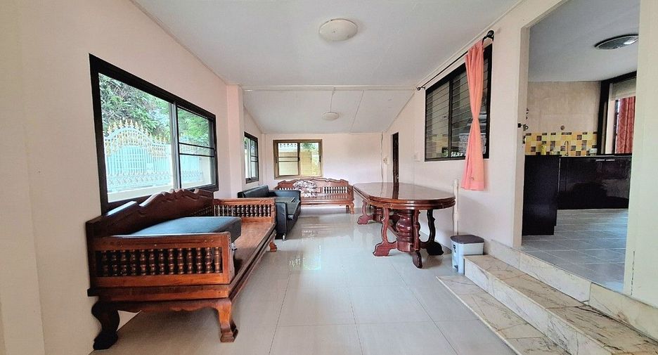 Casa en venta y en alquiler de 4 habitaciones en Cha Am, Phetchaburi