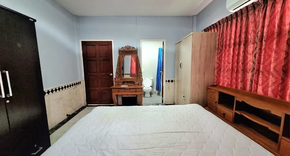 Casa en venta y en alquiler de 4 habitaciones en Cha Am, Phetchaburi