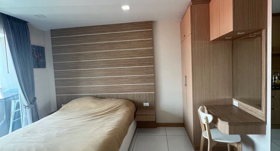 For sale そして for rent スタジオ condo in Sattahip, Chonburi