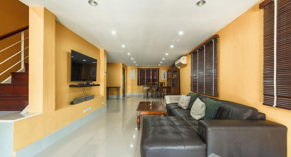 For sale 5 bedrooms house in Mueang Phuket, Phuket