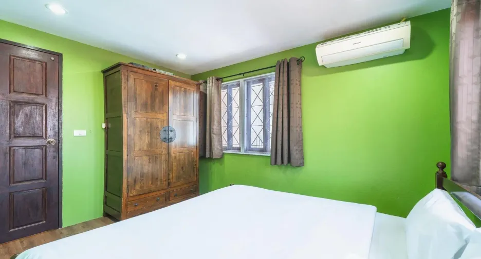 For sale 5 bedrooms house in Mueang Phuket, Phuket