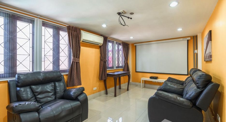 For sale 5 bedrooms house in Mueang Phuket, Phuket