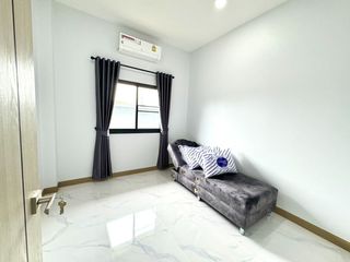 For sale 3 bedrooms house in Saraphi, Chiang Mai
