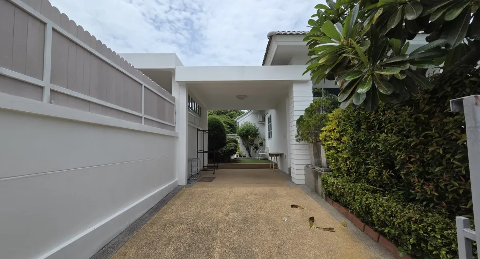 For rent 2 bedrooms house in Hua Hin, Prachuap Khiri Khan