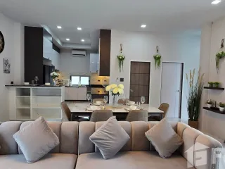 Villa zur Miete mit 4 Zimmer in Bang Lamung, Chonburi