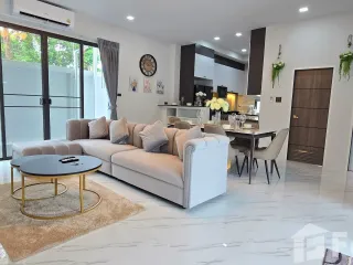 Villa zur Miete mit 4 Zimmer in Bang Lamung, Chonburi