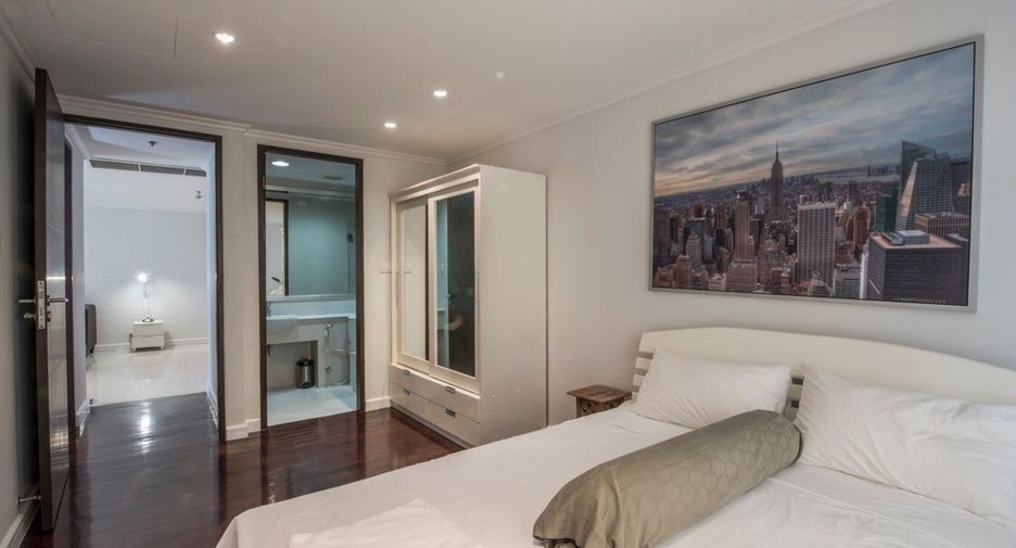 For sale and for rent 2 bedrooms condo in Watthana, Bangkok